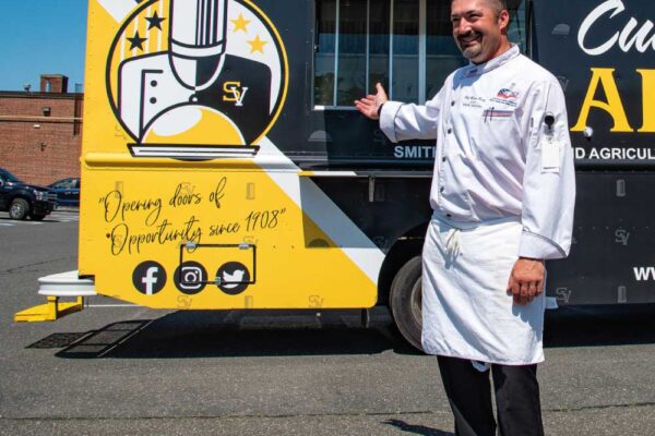 5 der besten Foodtruck-Catering-Services in Kiel – lockere Mahlzeiten aus mobilen Küchen servieren